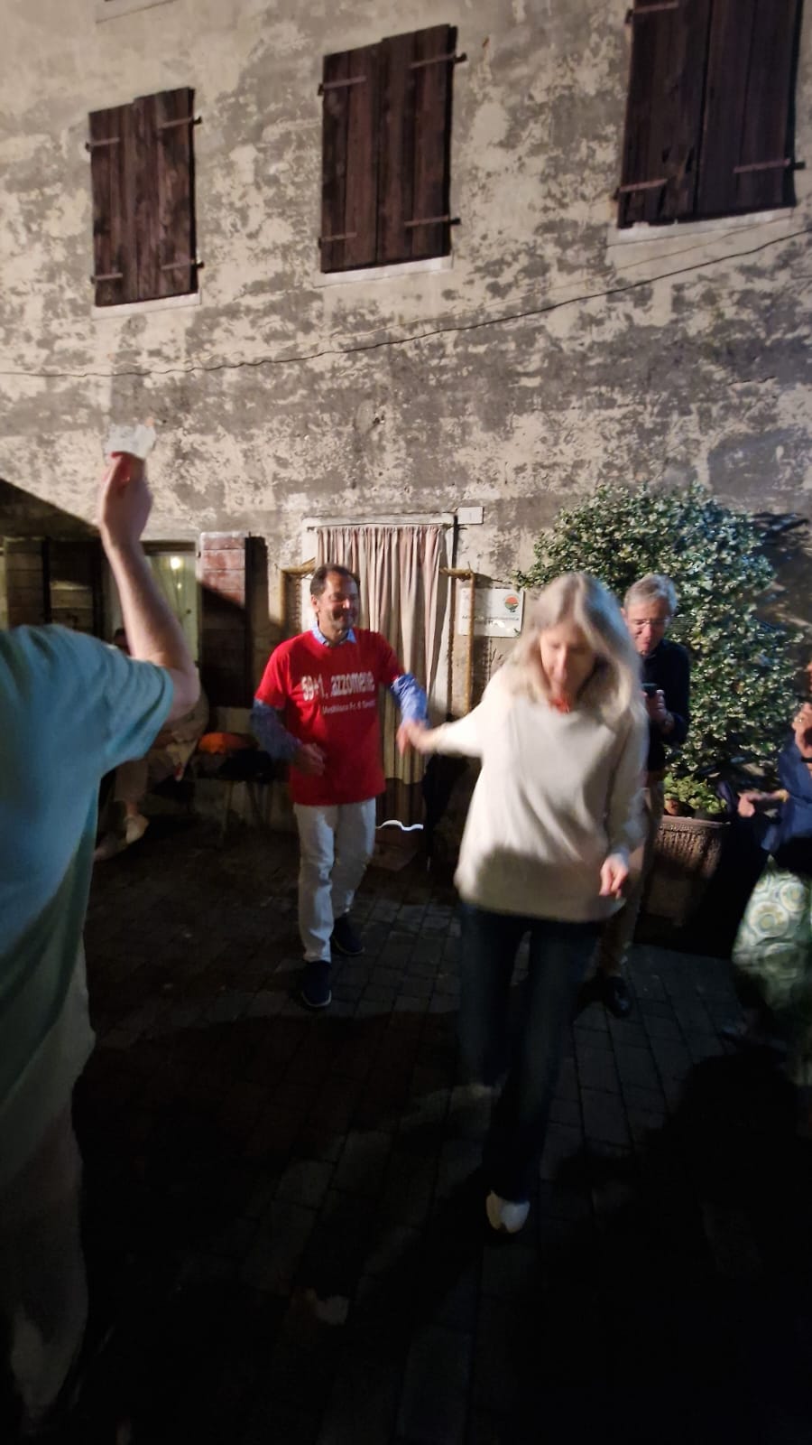 4c9f5950 8b93 434b ba3a c125c55f3839